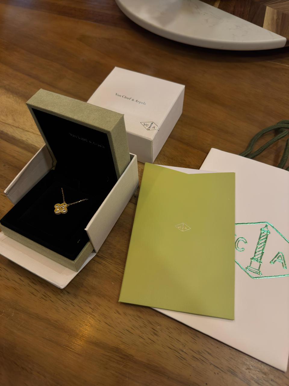 Collar Ojo de Tigre con Circonia brillante